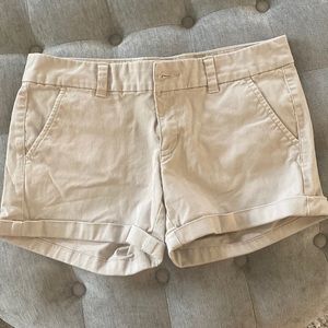Khaki American eagle shorts